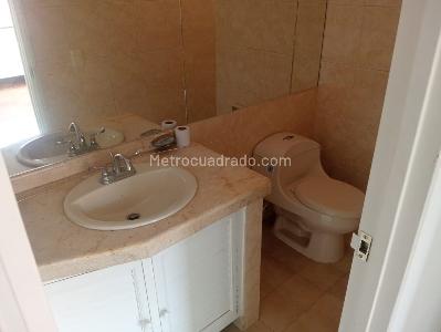 Apartamento de 3 alcobas en venta en Laureles, Medellín, 125 m² · foto 18 de 20