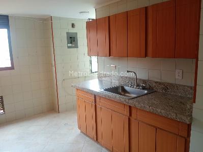 Apartamento de 3 alcobas en venta en Laureles, Medellín, 125 m² · foto 6 de 20