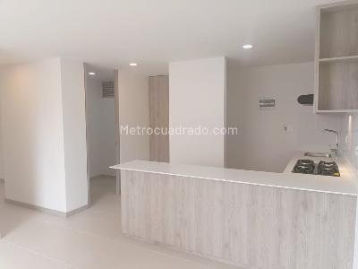 Apartamento en venta en Itagui, Itagüí · foto 2 de 15