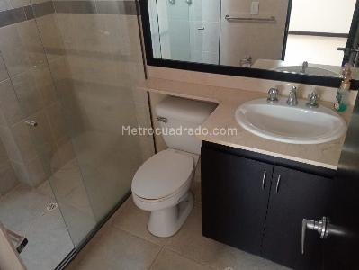 Apartamento de 3 alcobas en venta en Laureles, Medellín, 112 m² · foto 16 de 18