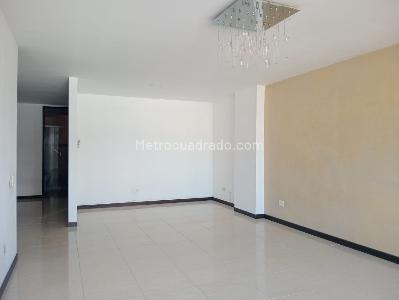 Apartamento de 3 alcobas en venta en Laureles, Medellín, 112 m² · foto 2 de 18