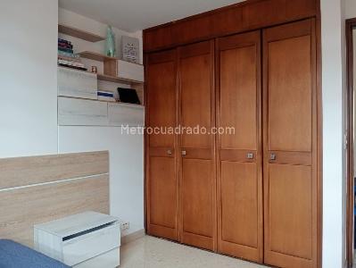 Apartamento de 3 alcobas en venta en Laureles, Medellín, 111 m² · foto 14 de 19