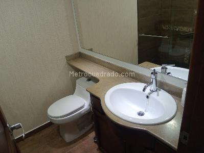 Apartamento de 3 alcobas en venta en Laureles, Medellín, 111 m² · foto 18 de 19