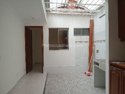 Casa de 5 alcobas en arriendo en Laureles, Medellín, 335 m² · foto 17 de 19