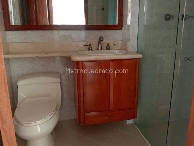 Apartamento de 3 alcobas en venta en Laureles, Medellín, 160 m² · foto 16 de 19