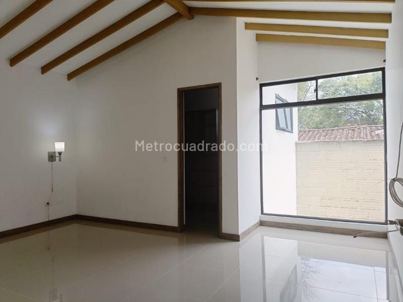2BR Exterior Apartment for Rent in Belún on Main Road - 9