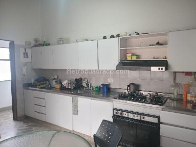 Apartamento de 4 alcobas en venta en Belen, Medellín, 168 m² · foto 5 de 10