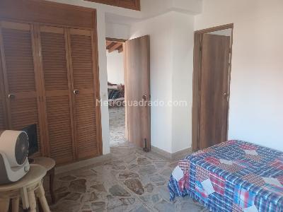 Apartamento de 4 alcobas en venta en Belen, Medellín, 168 m² · foto 8 de 10