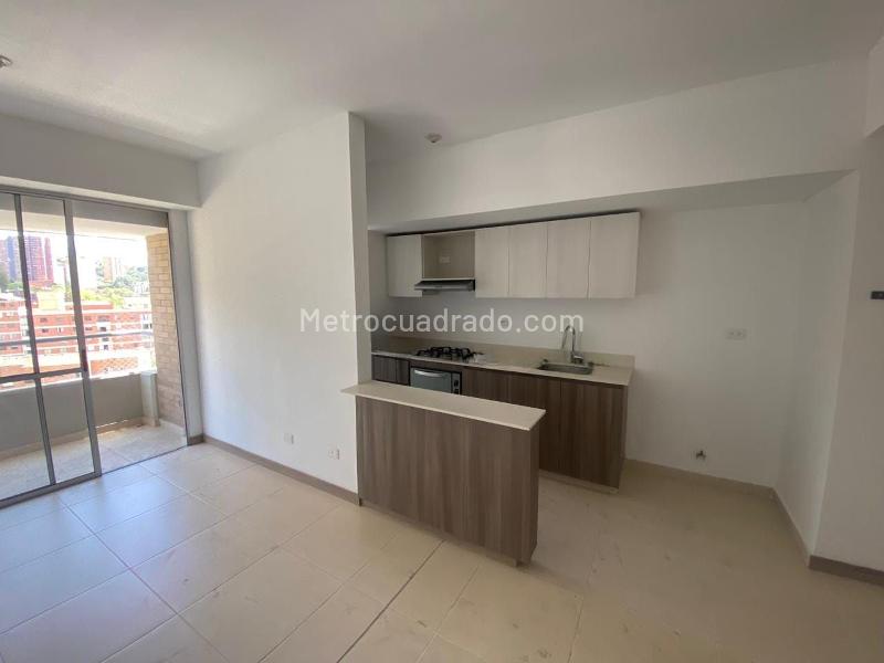 Apartamento de 3 Alcobas en La America con Balcón y Parqueadero Cubierto - 5