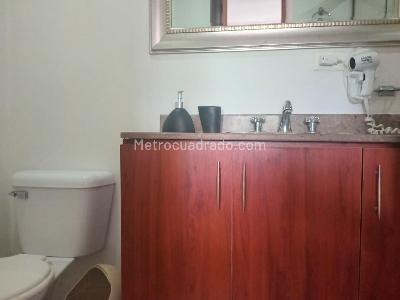 Apartamento de 1 alcoba en arriendo en Laureles, Medellín, 51 m² · foto 14 de 16