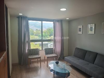 Apartamento de 1 alcoba en arriendo en Laureles, Medellín, 51 m² · foto 2 de 16