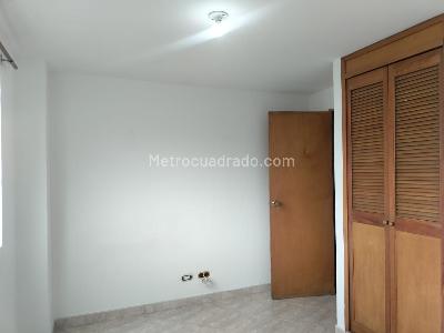 Apartamento en venta en La America, Medellín · foto 12 de 18