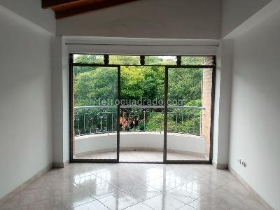 Apartamento en venta en La America, Medellín · foto 2 de 18
