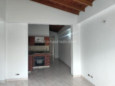 Apartamento en venta en La America, Medellín · foto 3 de 18
