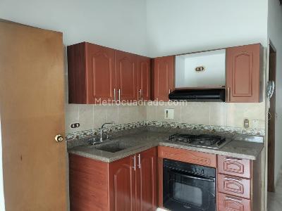 Apartamento en venta en La America, Medellín · foto 5 de 18