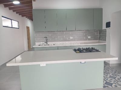 Apartamento de 4 alcobas en venta en Laureles, Medellín, 212 m² · foto 8 de 18