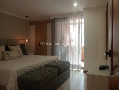 Apartamento de 3 alcobas en venta en Laureles, Medellín, 145 m² · foto 11 de 18