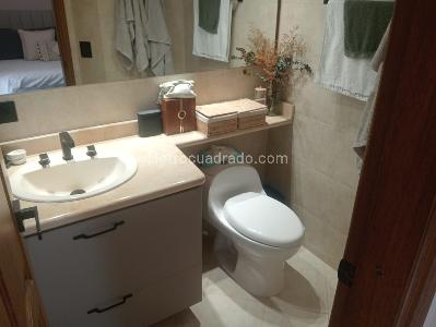Apartamento de 3 alcobas en venta en Laureles, Medellín, 145 m² · foto 18 de 18