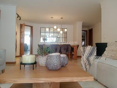 Apartamento de 3 alcobas en venta en Laureles, Medellín, 145 m² · foto 5 de 18