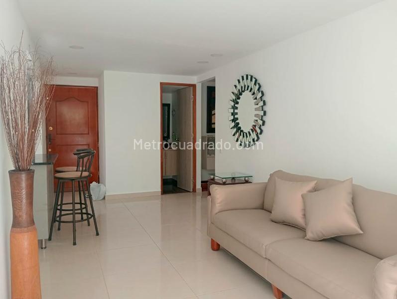 Apartamento Amoblado de 2 Alcobas en Laureles (70 m²) - 2
