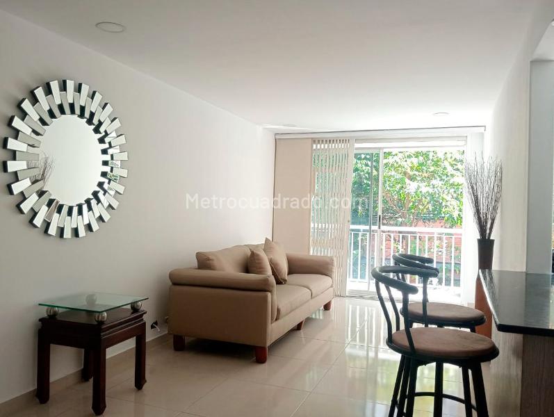 Apartamento Amoblado de 2 Alcobas en Laureles (70 m²) - 3