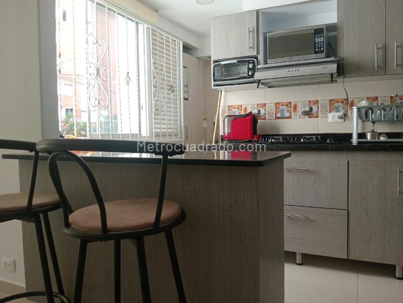 Apartamento Amoblado de 2 Alcobas en Laureles (70 m²) - 6