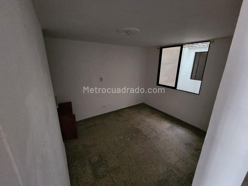 Independent 4BR House for Rent near Laureles Parks - 6