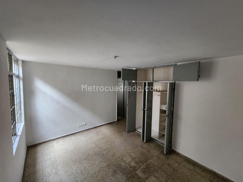 Independent 4BR House for Rent near Laureles Parks - 9