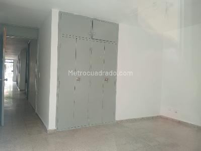 Casa de 4 alcobas en venta en Laureles, Medellín, 147 m² · foto 14 de 19