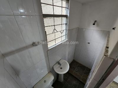 Casa de 4 alcobas en venta en Laureles, Medellín, 147 m² · foto 15 de 19