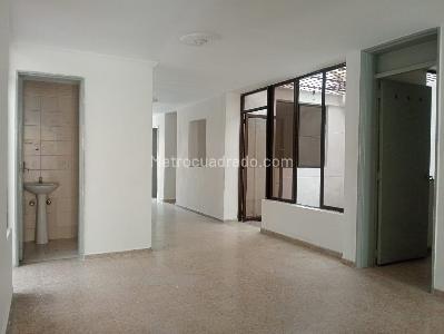 Casa de 4 alcobas en venta en Laureles, Medellín, 147 m² · foto 3 de 19