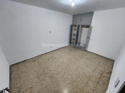 Casa de 4 alcobas en venta en Laureles, Medellín, 147 m² · foto 7 de 19