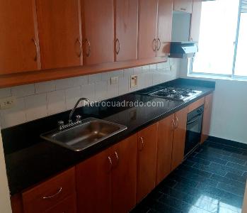 Apartamento de 3 alcobas en venta en Laureles, Medellín, 104 m² · foto 3 de 15