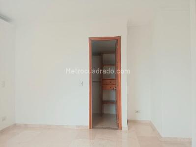 Apartamento de 3 alcobas en venta en Laureles, Medellín, 104 m² · foto 8 de 15