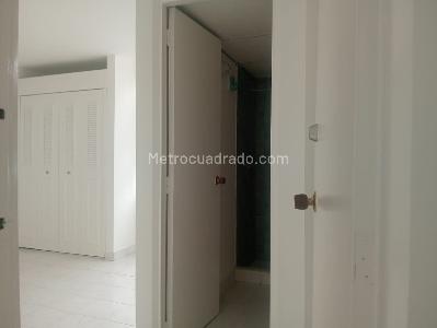 Apartamento de 2 alcobas en arriendo en Laureles, Medellín, 60 m² · foto 6 de 9