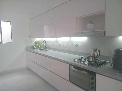 Apartamento en venta en Laureles, Medellín · foto 5 de 18