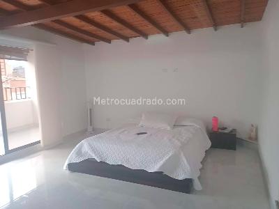 Apartamento en venta en Laureles, Medellín · foto 9 de 18