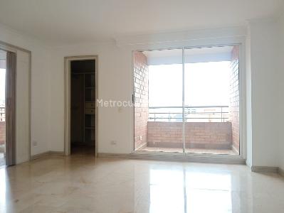Apartamento de 3 alcobas en arriendo en Laureles, Medellín, 182 m² · foto 10 de 18