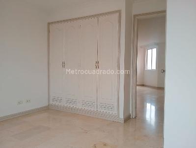 Apartamento de 3 alcobas en arriendo en Laureles, Medellín, 182 m² · foto 11 de 18