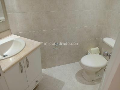 Apartamento de 3 alcobas en arriendo en Laureles, Medellín, 182 m² · foto 13 de 18