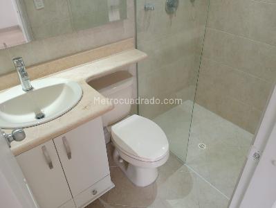 Apartamento de 3 alcobas en arriendo en Laureles, Medellín, 182 m² · foto 14 de 18