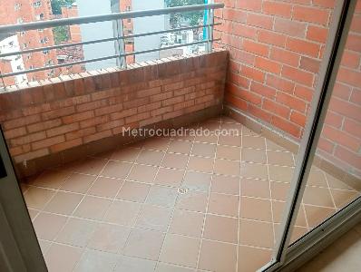 Apartamento de 3 alcobas en arriendo en Laureles, Medellín, 182 m² · foto 18 de 18