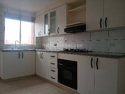 Apartamento de 3 alcobas en arriendo en Laureles, Medellín, 182 m² · foto 5 de 18
