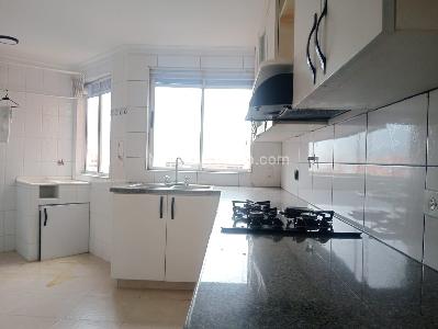 Apartamento de 3 alcobas en arriendo en Laureles, Medellín, 182 m² · foto 6 de 18