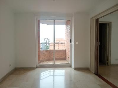 Apartamento de 3 alcobas en arriendo en Laureles, Medellín, 182 m² · foto 8 de 18