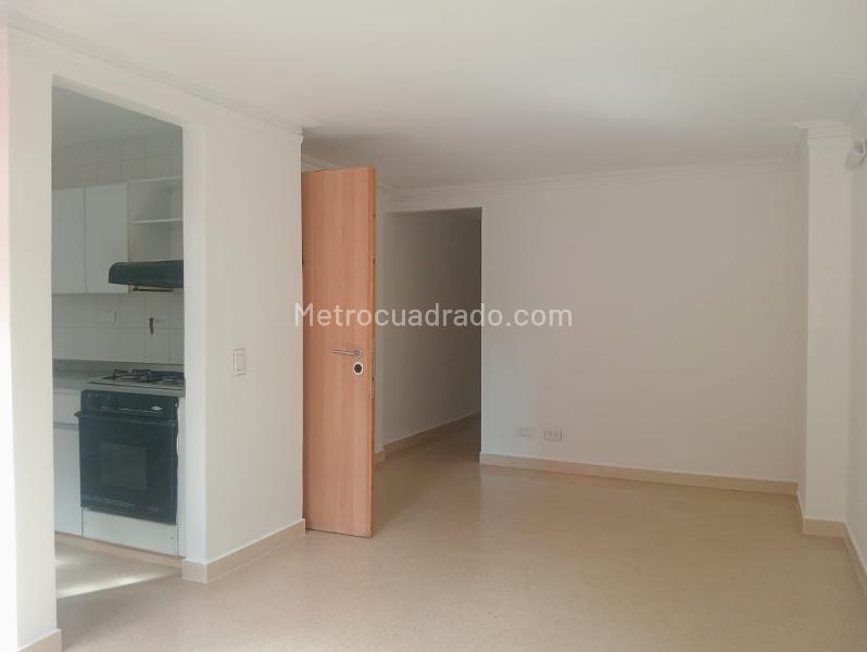 3BR Apartment for Rent in Laureles near Universities