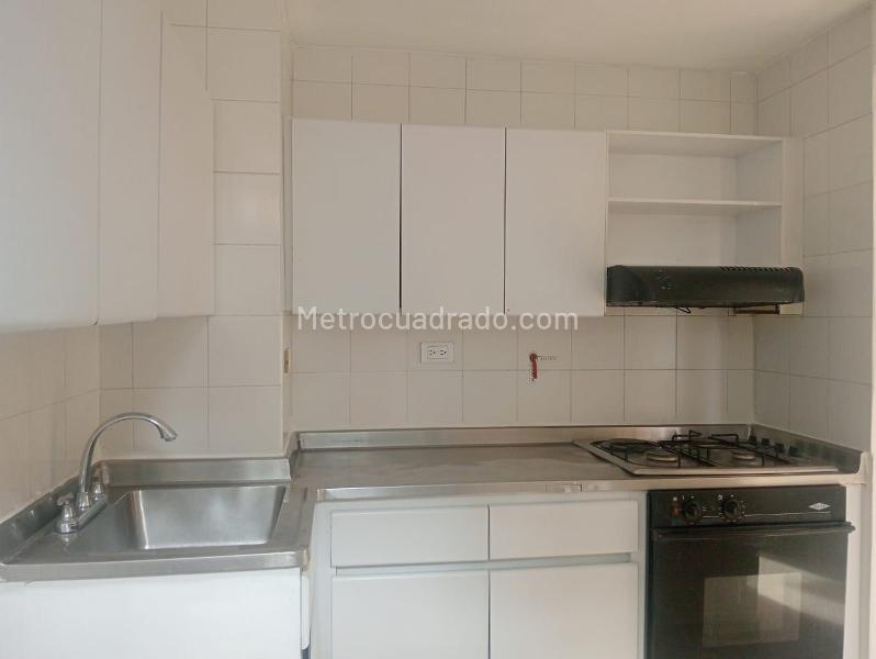 Apartamento de 3 Alcobas en Laureles Cerca a Universidades - 4