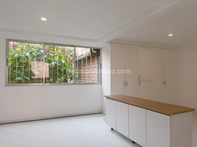 Apartamento Estudio en Arriendo cerca a Comercios en Belén - 3