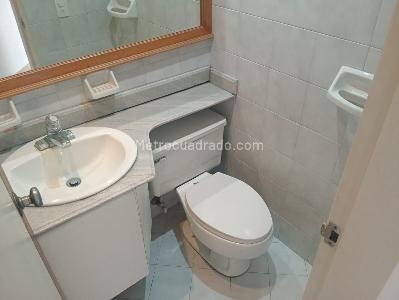 Apartamento de 3 alcobas en venta en Laureles, Medellín, 150 m² · foto 16 de 17