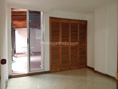 Apartamento de 3 alcobas en arriendo en Laureles, Medellín, 200 m² · foto 11 de 17